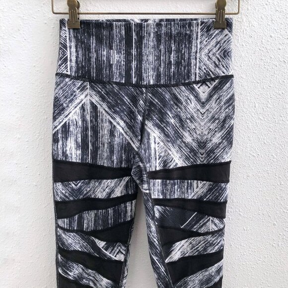 LULULEMON Lululemon High Times Pant Heat Wave White Black No Size Dot Check Meas - Picture 4 of 11